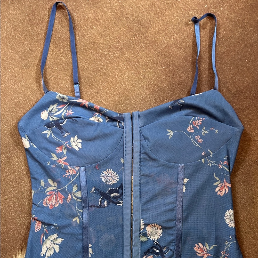 NWT X Intimately FP Printed Night Rhythm Bodysuit in
Blue Floral Combo Size L - Picture 5 of 10